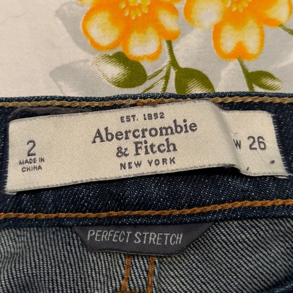 Abercrombie & Fitch Size 2 Jeans - Picture 6 of 7